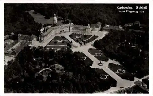 Ak Karlsruhe in Baden, Fliegeraufnahme, Schloss