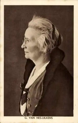 Ak Schriftstellerin G. van Nes Uilkens, Portrait