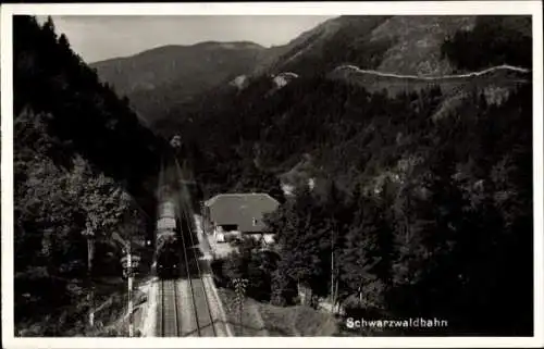 Ak Triberg im Schwarzwald, Blick auf die Schwarzwaldbahn