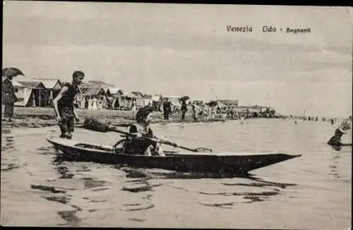 Ak Lido di Venezia Veneto, Standleben, Frau im Kajak