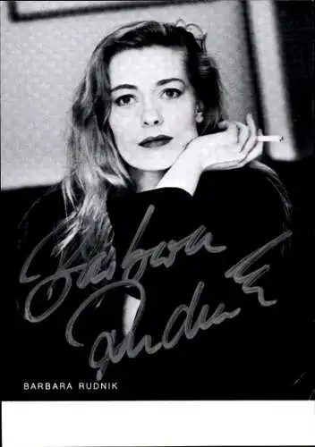 Ak Schauspielerin Barbara Rudnik, Portrait, Zigarette, Autogramm