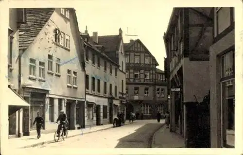 Foto Ak Höxter an der Weser, Blick in eine Straße