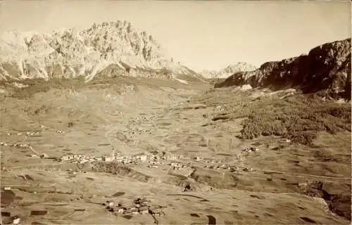 Foto Ak Cortina d'Ampezzo Veneto, Ort mit Umgebung