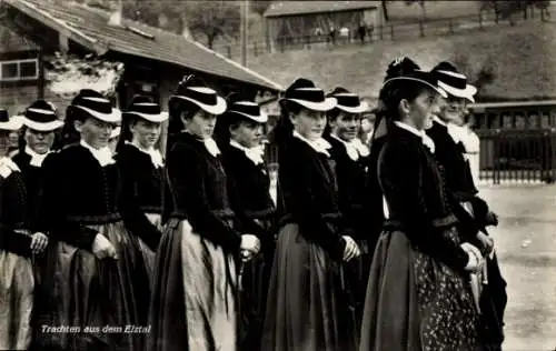 Ak Frauen in Trachten aus dem Elztal, Schwarzwald