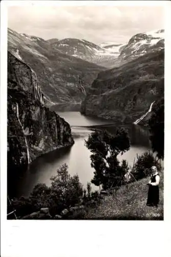 Ak Geiranger Norwegen, Fjord