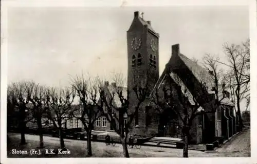 Ak Sloten Friesland Niederlande, römisch-katholische Kirche