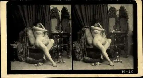 Stereo Foto Nackte Frau, Frauenakt, Beine, Bauch, Zimmer