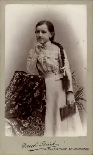 CdV Crossen an der Oder, Kinderportrait, Mädchen mit Buch