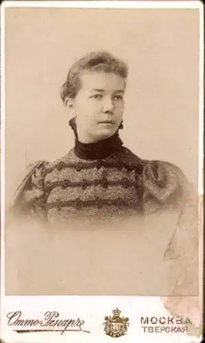 CdV Porträt einer jungen Frau, Moskau