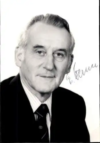 Foto Ernst Werner, Bürgermeister von Soltau, Portrait, Autogramm