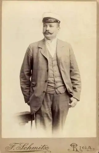 Foto Heinrich Uhlhoff, Brauereidirektor in Riga, Portrait