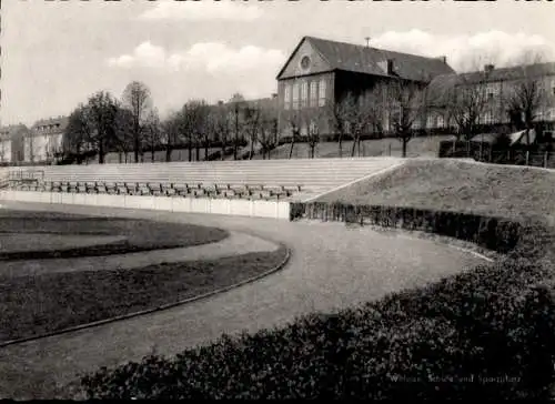 Ak Welper Hattingen an der Ruhr, Schule, Sportplatz