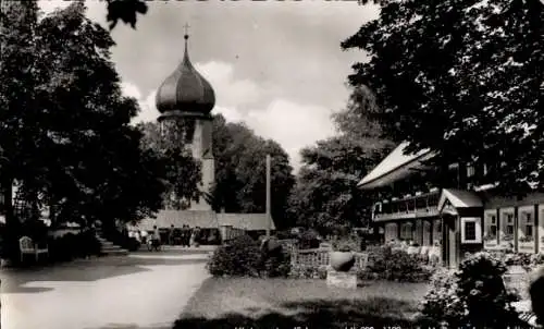 Ak Hinterzarten, Zwiebelturm, Gebäude