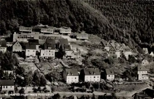 Ak Neidenfels in der Pfalz, Teilansicht, Neue Volksschule