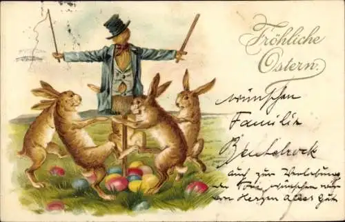 Litho Fröhliche Ostern, Osterhasen tanzen um Vogelscheuche, Ostereier