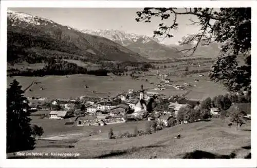 Ak Reit im Winkl Oberbayern, Gesamtansicht, Kaisergebirge