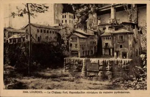 Ak Lourdes Hautes Pyrénées, Schloss