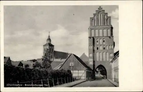 Ak Altentreptow in Mecklenburg Vorpommern, Brandenburger Tor