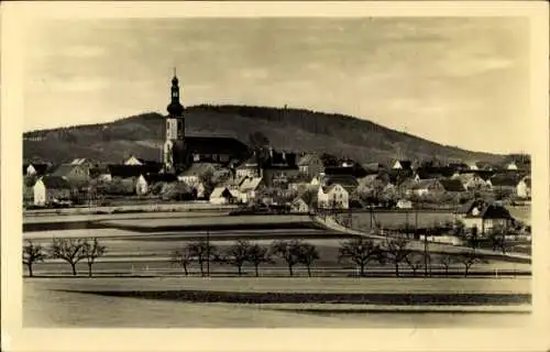 Ak Hochkirch in der Oberlausitz, Ortsansicht mit dem Schleifberg, Czorneboh