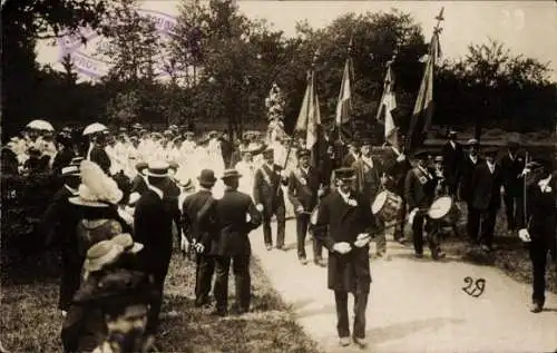 Foto Ak Canly Oise, Empfang Bouquet, 29. Juni 1913, Festzug