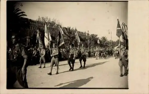 Foto Ak Frankreich?, Siegesparade