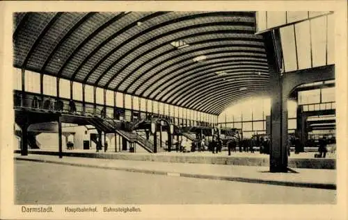 Ak Darmstadt in Hessen, Hauptbahnhof, Bahnsteighallen