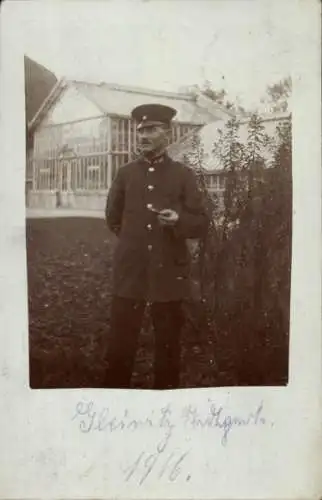 Foto Ak Deutscher Soldat in Uniform, Res. Lokomotivführer P. Erben, Stadtgarten Gleiwitz