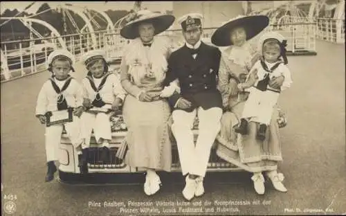 Ak Adalbert von Preußen, Prinzessin Victoria Luise, Kronprinzessin Cecilie, Kinder, SMS Hohenzollern