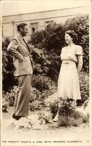 Ak His Majesty enjoys a joke with Princess Elizabeth, König Georg VI