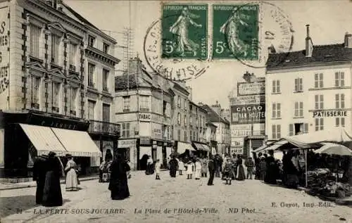 Ak La Ferte sous Jouarre Seine et Marne, Rathausplatz