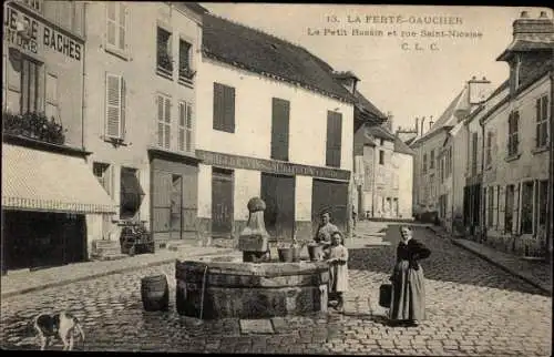 Ak La Ferté Gaucher Seine et Marne, Le Petit Bassin et rue Saint Nicaise