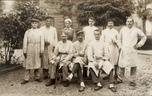 Ak Ludwigsburg in Württemberg, Lazarett, Gruppenbild