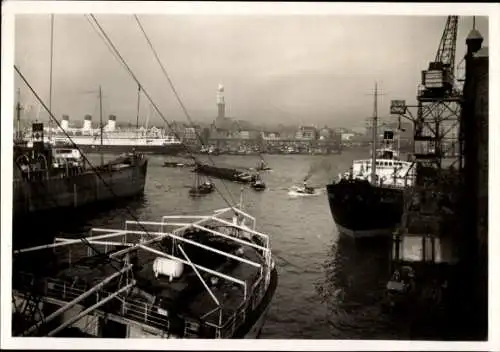 Ak Hamburg Mitte Altstadt, Hafen, Teilansicht, Schiffe, Kran