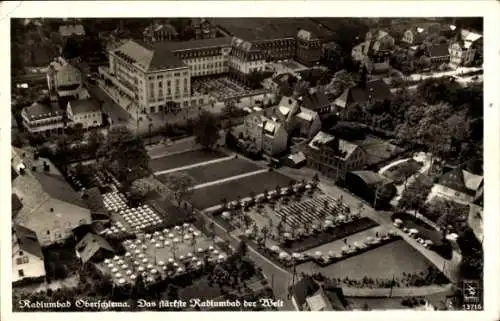 Ak Oberschlema Bad Schlema im Erzgebirge, Radiumbad, Kuranlagen, Fliegeraufnahme