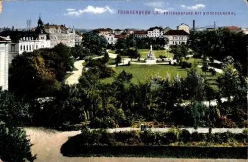 Ak Frankenberg in Sachsen, Friedenspark mit Siegesdenkmal