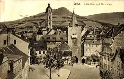 Ak Jena in Thüringen, Johannistor mit Hausberg