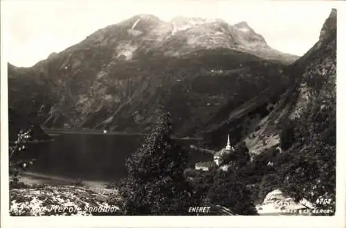 Ak Merok Norwegen, Gesamtansicht der Stadt mit See und Berge