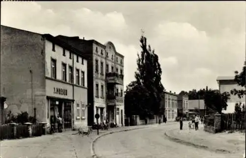 Ak Eggesin in Mecklenburg Vorpommern, Bahnhofstraße, Geschäft, Inh. J. Dresen