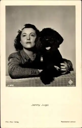 Ak Schauspielerin Jenny Jugo, Portrait mit Schnauzer