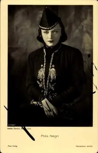 Ak Schauspielerin Pola Negri, Ross Verlag A 1130/1, Portrait, Autogramm