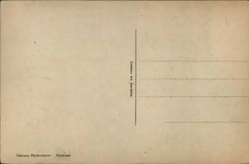 Ak Mann nimmt sein Toupet ab