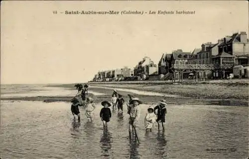 Ak Saint Aubin sur Mer Calvados, Kinder am Strand