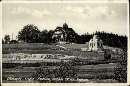 Ak Eibenstock im Erzgebirge Sachsen, Ehrenmal, Bielhaus, 500-jähr. Bielbuche