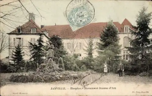 Ak Janville Eure et Loir, Hospice, Monument Jeanne d'Arc