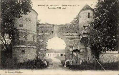 Ak Chateauneuf, Ferme de Guillandru, Portal aus dem 13. Jahrhundert