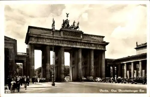 Ak Berlin Mitte, Brandenburger Tor, Pariser Platz