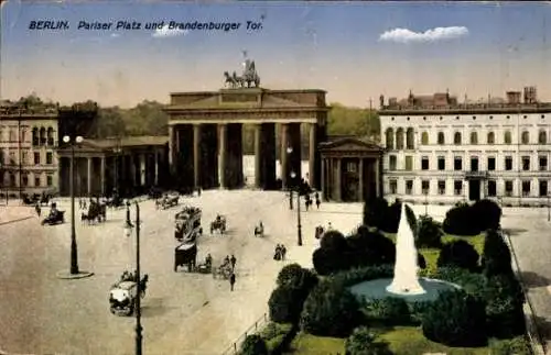 Ak Berlin Mitte, Pariser Platz und Brandenburger Tor, Fontäne