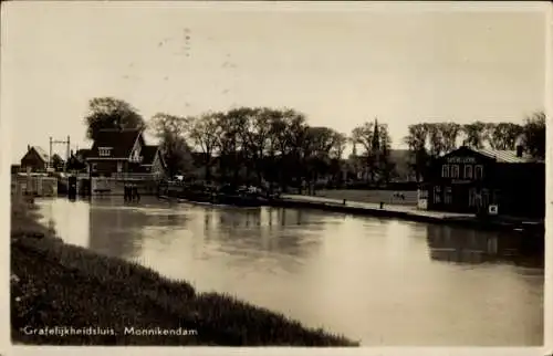 Ak Monnikendam Waterland Nordholland Niederlande, Grafelijkheidsluis