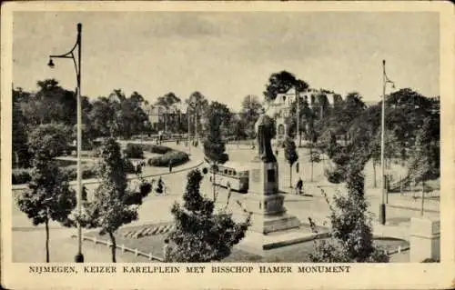 Ak Nijmegen-Gelderland, Keiser Karelplein mit Bischof-Hamer-Denkmal