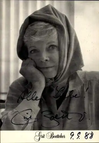 Ak Schauspieler Grit Boettcher, Portrait, Kopftuch, Autogramm